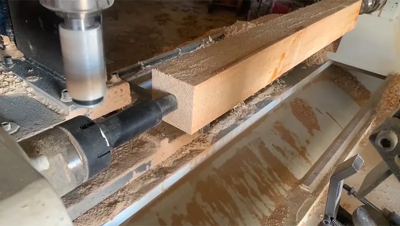 CNC Tour 4 axes - mortaisage