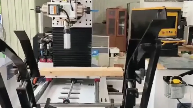 CNC Tour 5 axes - façonnage et sciage