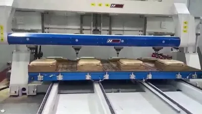 CNC centre d'usinage  5 axes à quatre tables - façonnage et ponçage 2