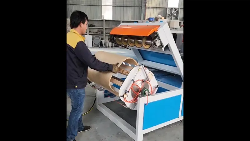 CNC Scie à ruban pour les coupes en courbes du bois