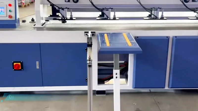 CNC machine à rainurer pour panneaux muraux (simple face)