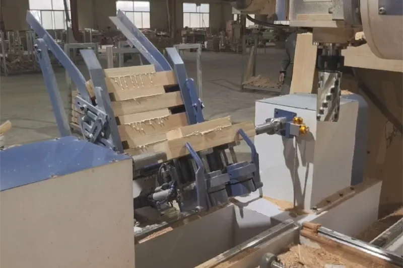 CNC centre d'usinage 5 axes pour le bois