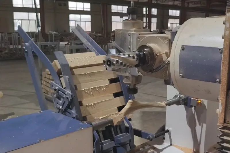 CNC centre d'usinage 5 axes pour le bois