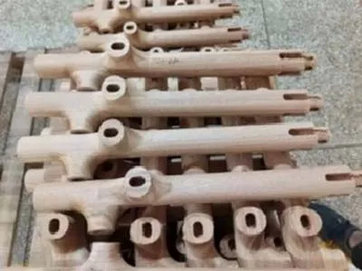 CNC centre d'usinage 5 axes et à 8 broches