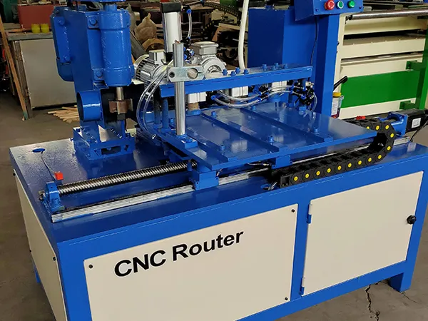CNC Fraiseuse-perceuse-taraudeuse pour le bois